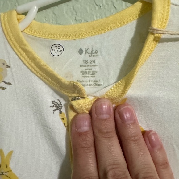 Bamboo long all snaps brand new with tags! Retired Kyte baby print - Picture 4 of 4